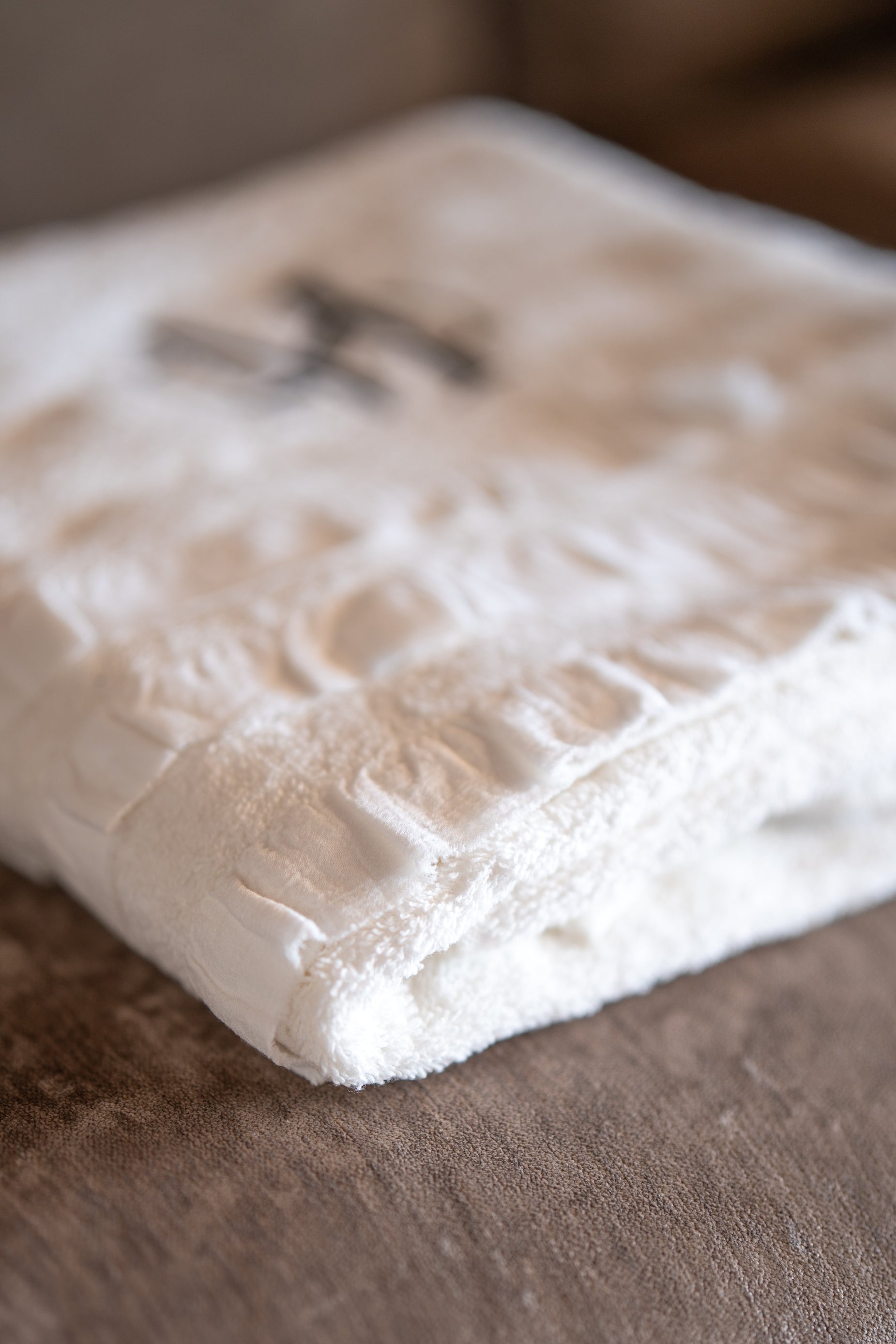 Grande serviette bain 100x150cm Pack Élégance Méditerranée blanche volant gaze coton naturel fabrication artisanale Toscane – Maison Trungadi